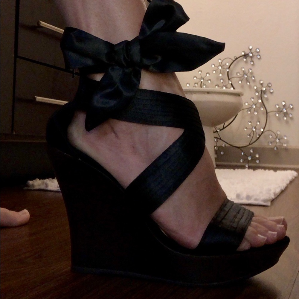 Charlotte Russe• Wedges size 8